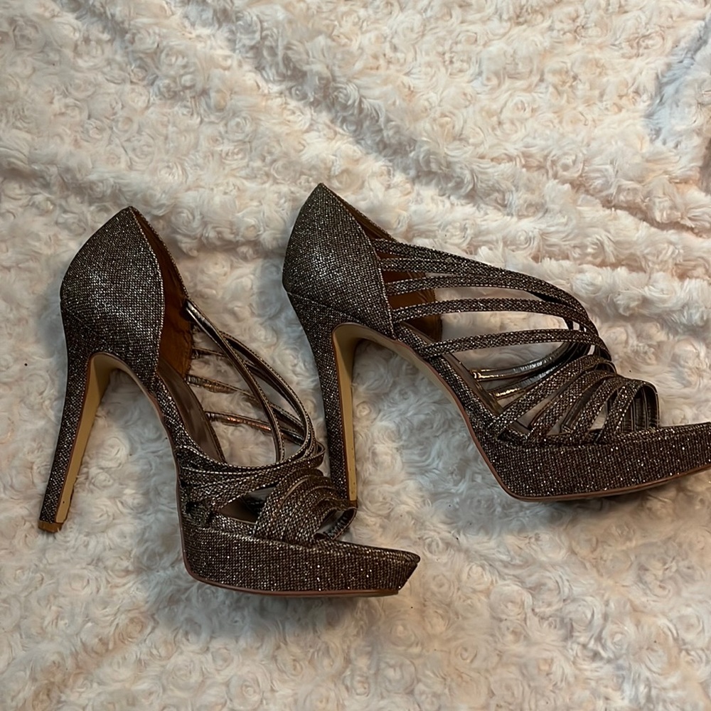 Bronze glittered heels